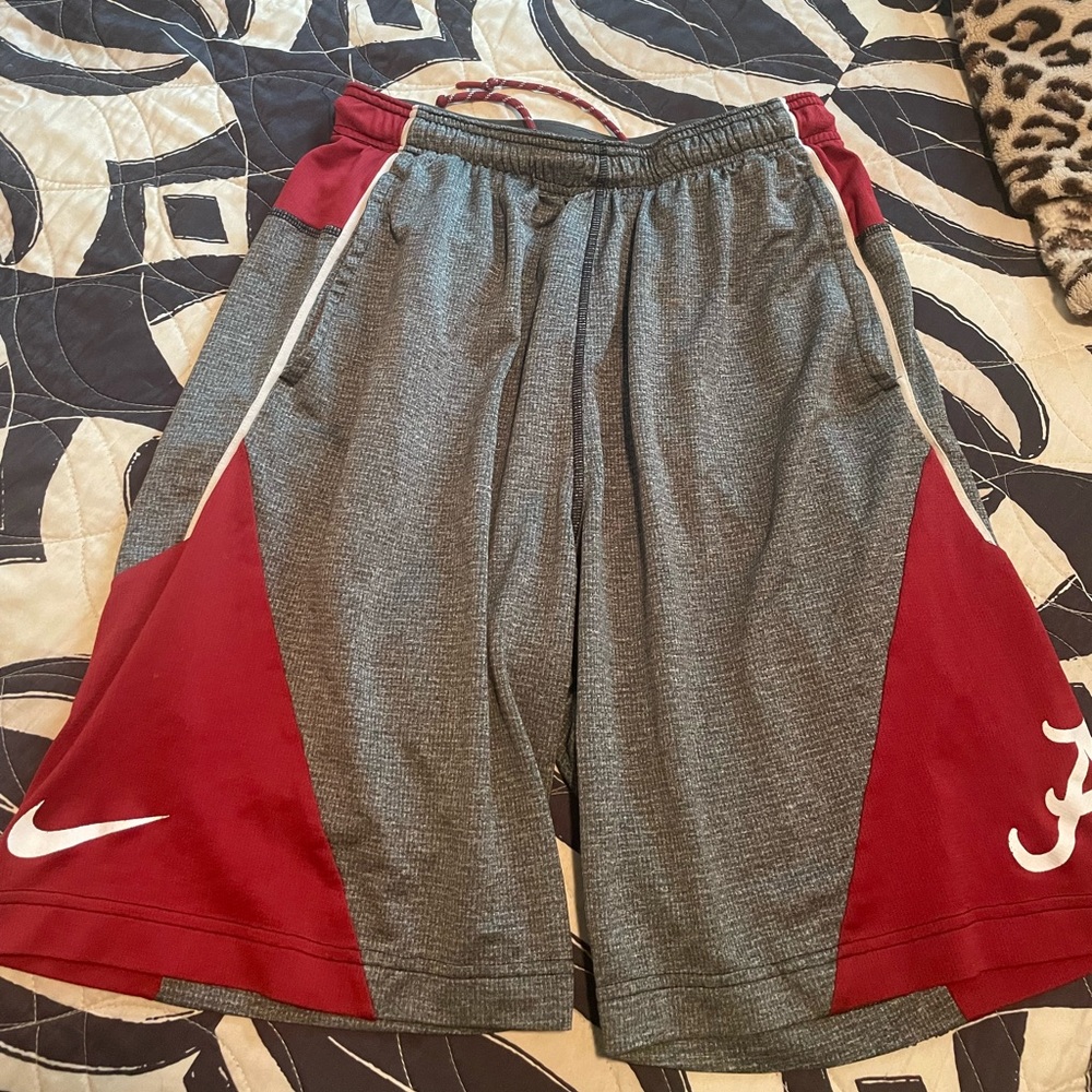 NIKE ALABAMA SHORTS